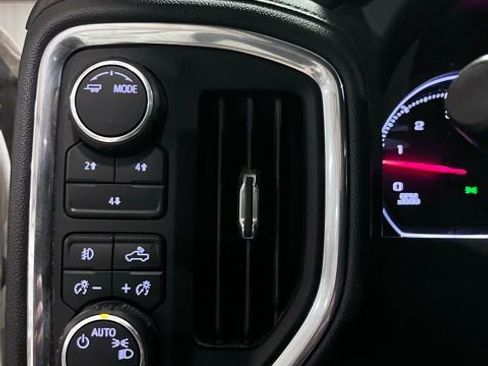 Used 2023 Chevrolet Silverado 2500 LT w/ Convenience Package image 22