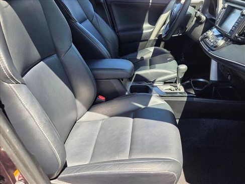 Used 2016 Toyota RAV4 Limited image 18