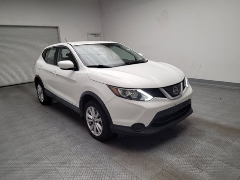 Used 2019 Nissan Rogue Sport S w/ Appearance Package FWD image 13