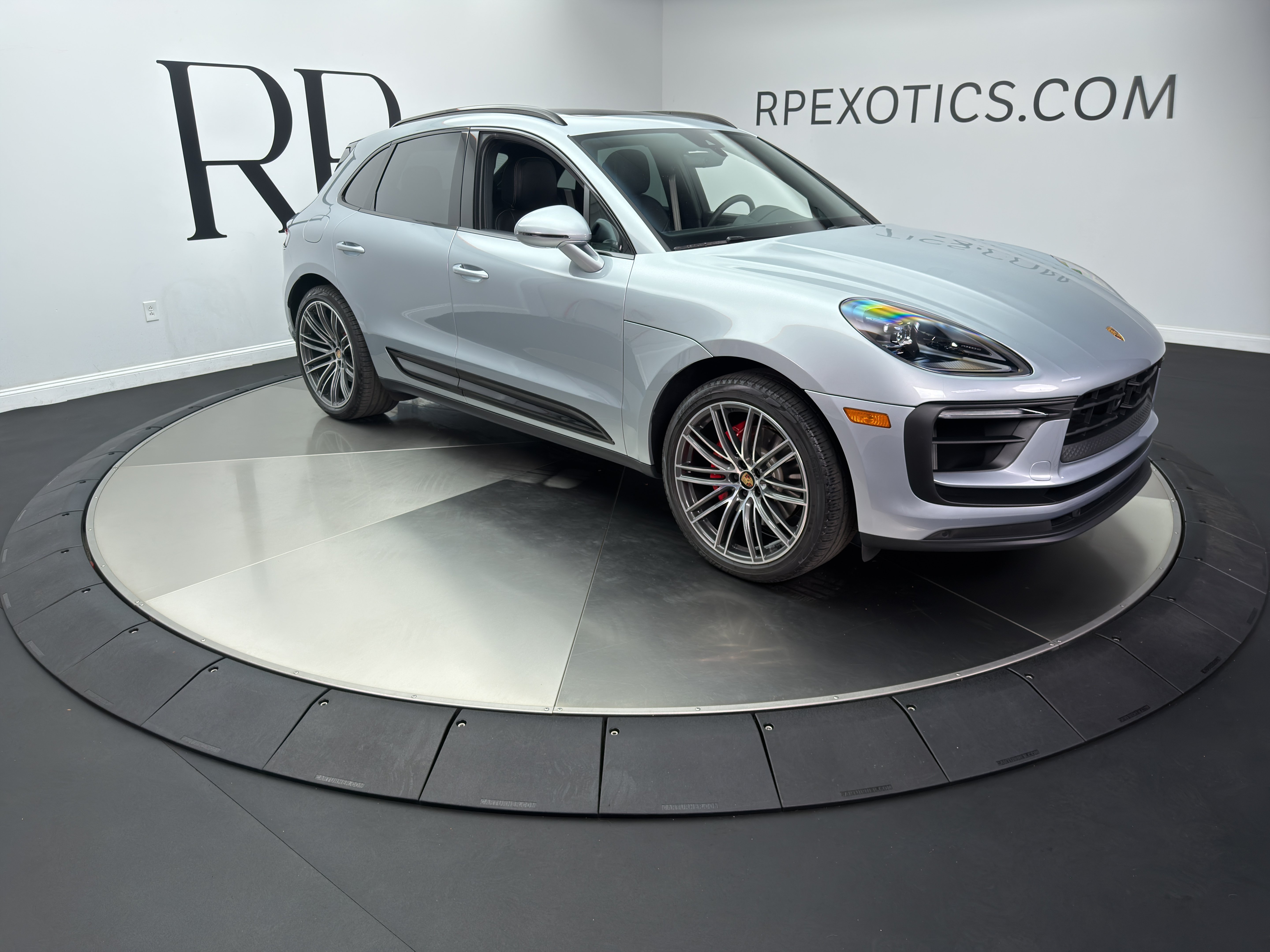 Used 2025 Porsche Macan S AWD/4WD image 8