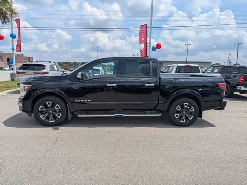 Used 2023 Nissan Titan Platinum Reserve w/ Moonroof Package RWD image 6