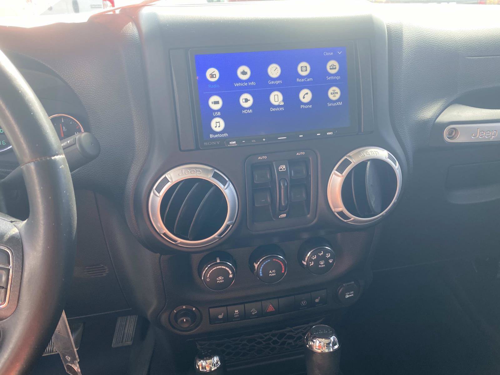 Used 2013 Jeep Wrangler Unlimited Sahara w/ Connectivity Group AWD/4WD image 27
