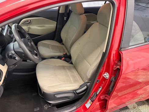 Used 2015 Kia Rio LX image 17