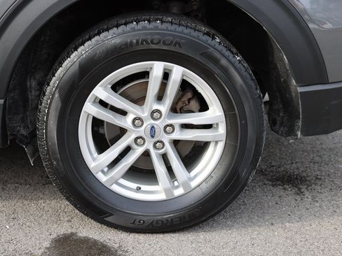 Certified 2023 Ford Explorer XLT w/ Equipment Group 202A image 29