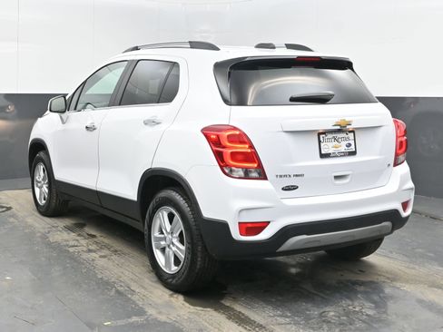 Used 2019 Chevrolet Trax LT w/ LT Convenience Package image 6