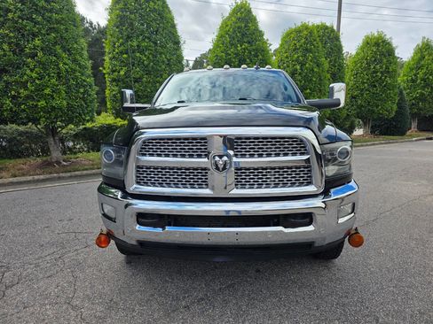 Used 2018 RAM 3500 Laramie image 9
