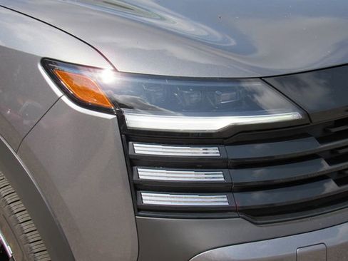 Certified 2025 Nissan Kicks SV w/ Illumination Package image 9