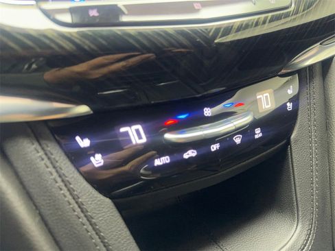 Used 2021 Cadillac XT6 Premium Luxury image 71