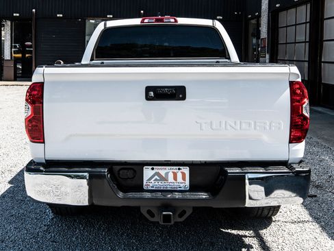 Used 2021 Toyota Tundra SR5 w/ SR5 Leather Package RWD image 9