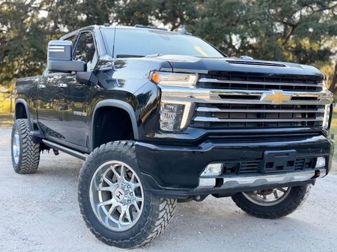 Used 2023 Chevrolet Silverado 2500 High Country w/ Safety Package II image 14