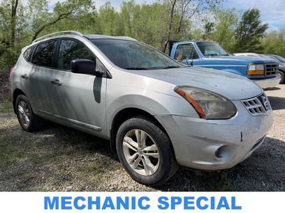 Used 2015 Nissan Rogue S w/ Convenience Package