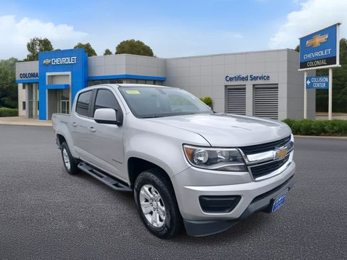 Used 2020 Chevrolet Colorado LT image 2