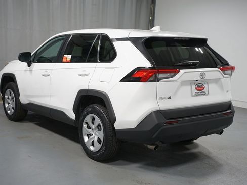 Certified 2022 Toyota RAV4 LE image 6