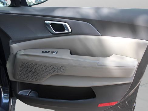 New 2026 Kia Carnival EX image 39