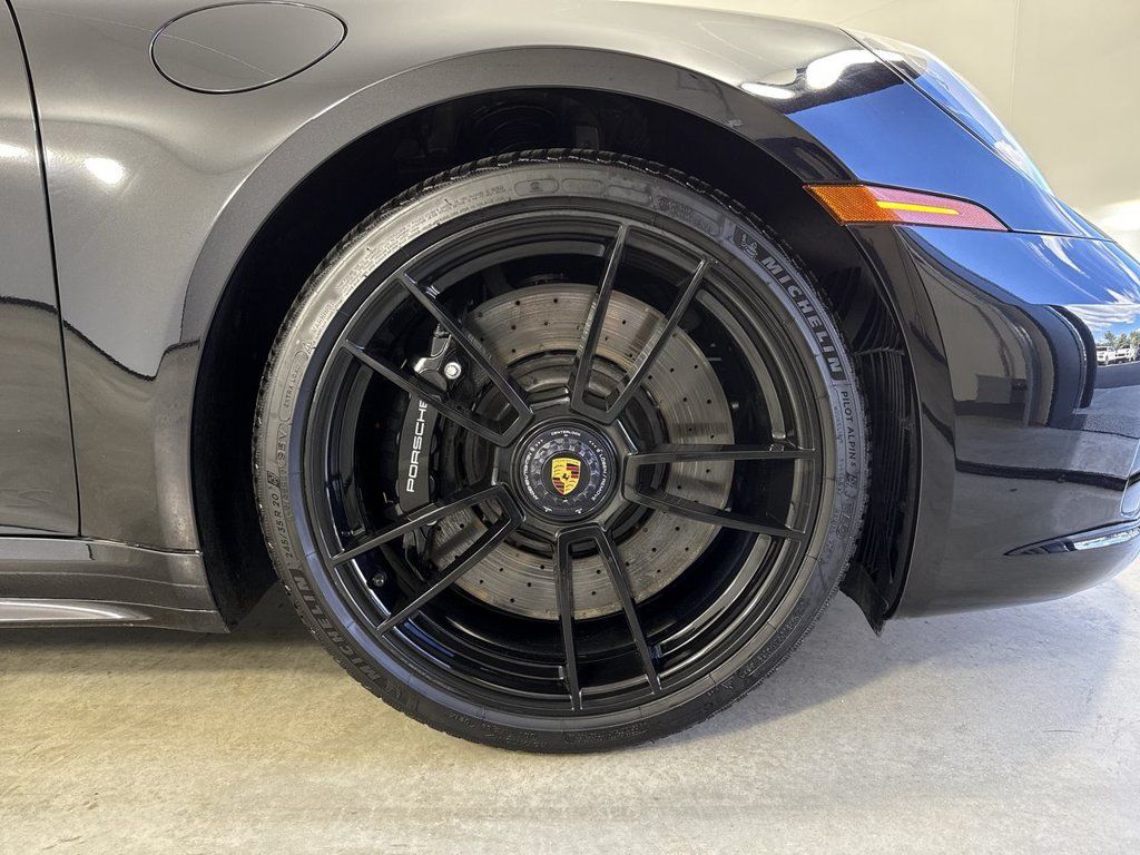 Certified 2024 Porsche 911 Carrera GTS RWD image 15