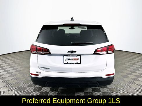 Used 2024 Chevrolet Equinox LS w/ LS Convenience Package FWD image 9