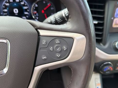 Used 2018 GMC Acadia Denali w/ Technology Package AWD/4WD image 25