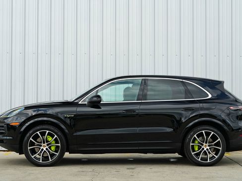 Used 2022 Porsche Cayenne E-Hybrid image 52