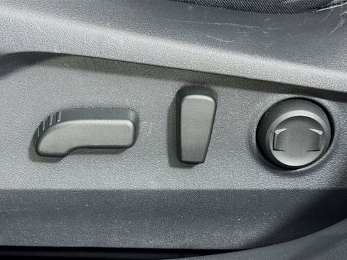 Used 2023 Subaru Outback Premium AWD/4WD image 15