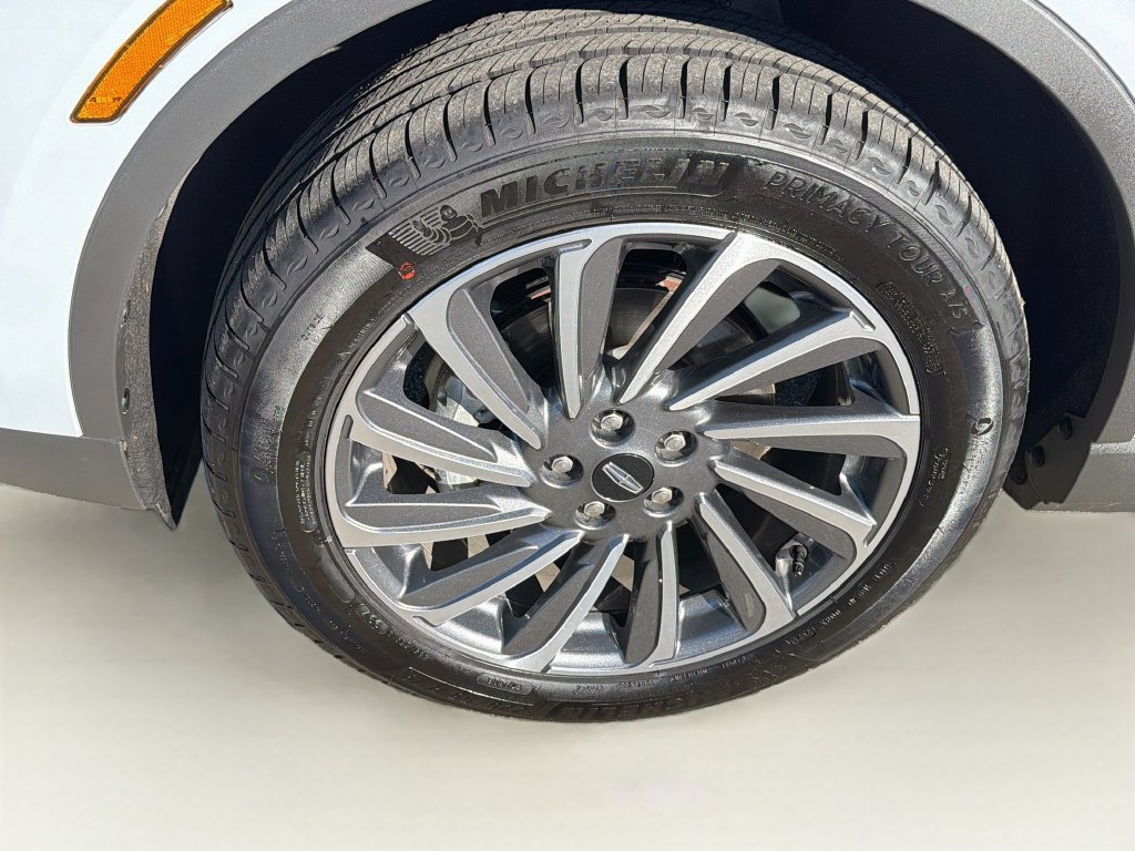 Used 2026 Lincoln Corsair Reserve AWD/4WD image 33