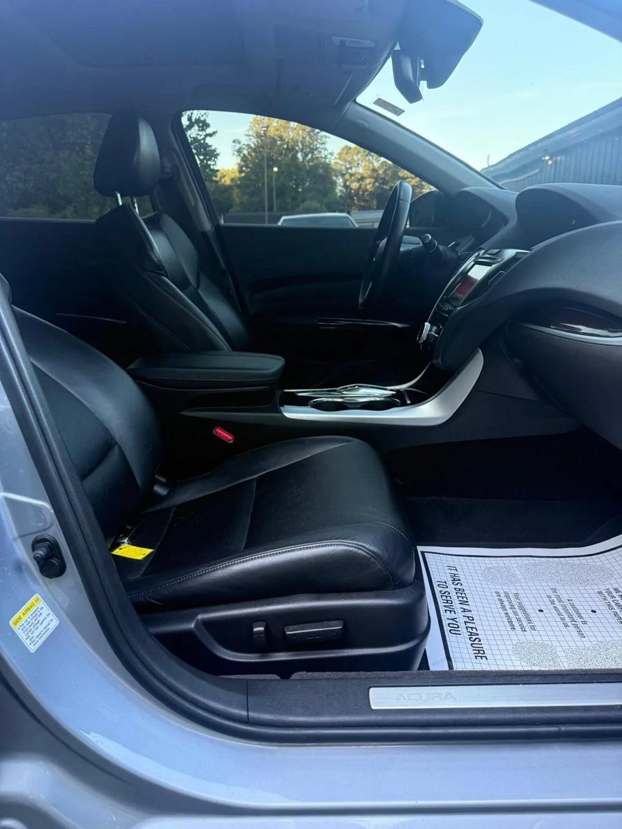 Used 2015 Acura TLX w/ Technology Package FWD image 26