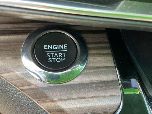 Used 2023 Ford Explorer Limited image 25