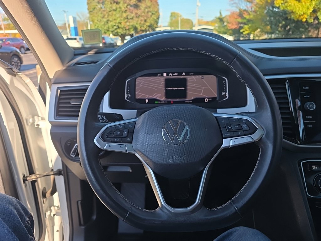 Used 2023 Volkswagen Atlas SEL AWD/4WD image 16