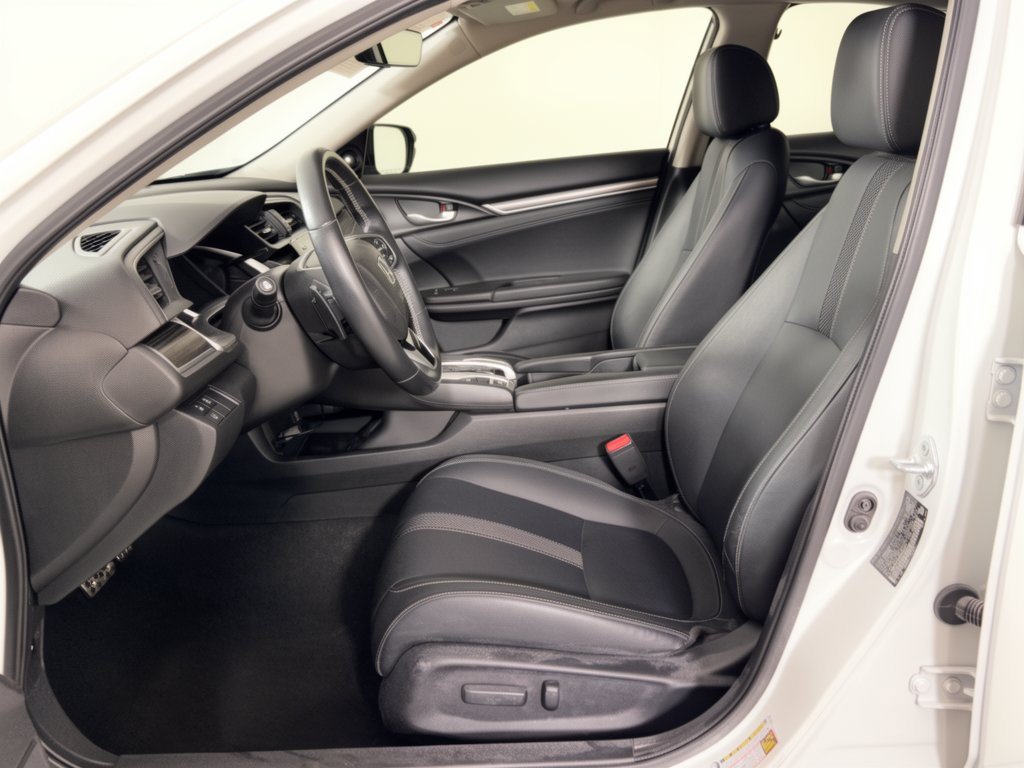 Certified 2019 Honda Civic Touring image 5