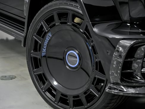 Used 2025 Mercedes-Benz G 63 AMG 4MATIC image 4