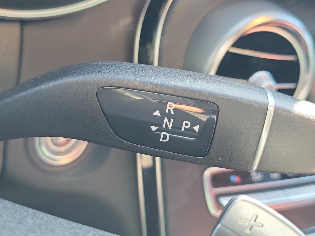 Used 2022 Mercedes-Benz GLC 300 image 39