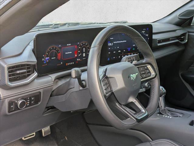 Used 2025 Ford Mustang GT Premium RWD image 3