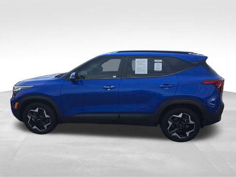 Used 2025 Kia Seltos S AWD/4WD image 2