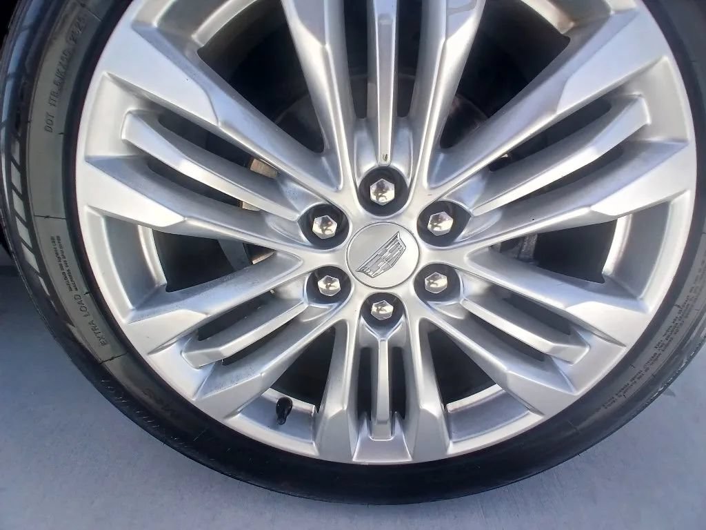 Used 2019 Cadillac XT5 Premium Luxury FWD image 10