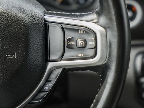 Used 2022 RAM 1500 Big Horn AWD/4WD image 32