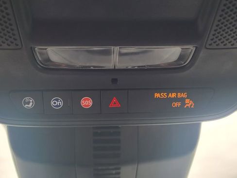 Used 2025 GMC Acadia Elevation FWD image 31