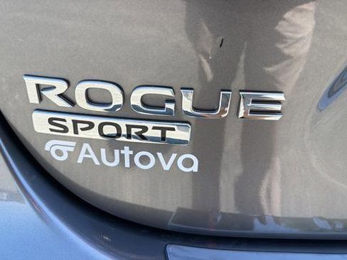 Used 2022 Nissan Rogue Sport SL AWD/4WD image 30