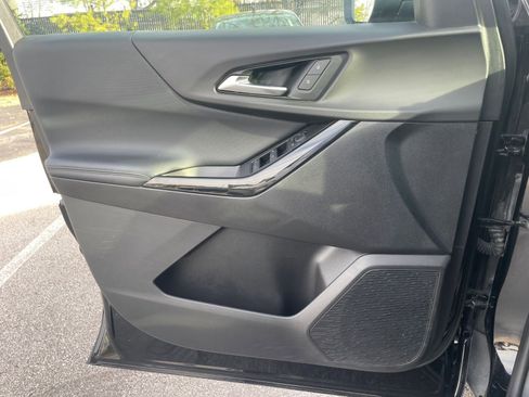 Used 2025 Chevrolet Equinox LT image 20