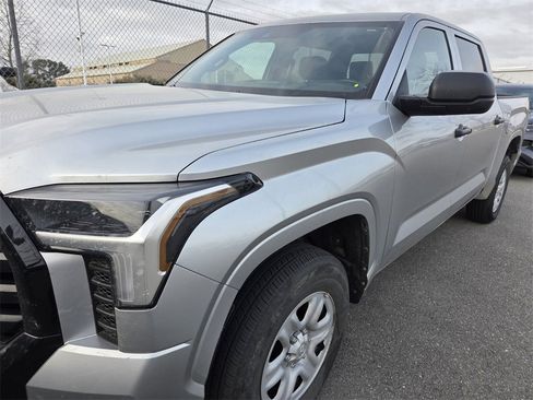 Used 2025 Toyota Tundra SR w/ SR Tow Package image 8