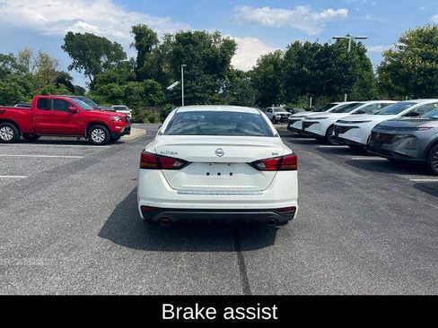 Certified 2022 Nissan Altima 2.5 SR FWD image 12