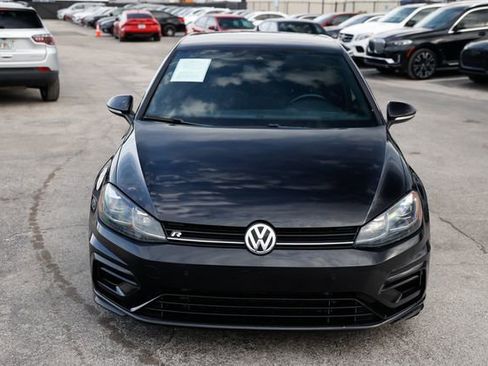 Used 2018 Volkswagen Golf R 4-Door image 24
