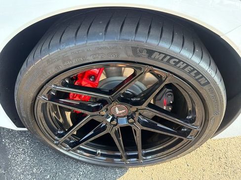 Used 2023 Chevrolet Corvette Stingray Preferred Cpe w/ Z51 Performance Package RWD image 22