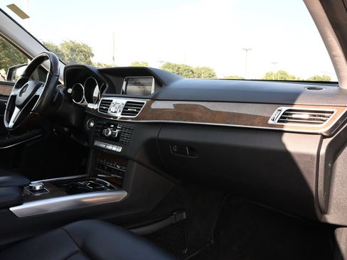 Used 2014 Mercedes-Benz E 350 Sedan image 25