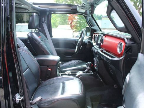 Used 2018 Jeep Wrangler Unlimited Rubicon AWD/4WD image 33