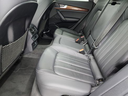 Used 2023 Audi Q5 2.0T Premium Plus AWD/4WD image 9