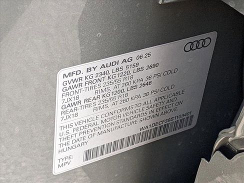 New 2025 Audi Q3 2.0T Premium image 17