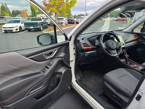 Used 2019 Subaru Forester Sport AWD/4WD image 7