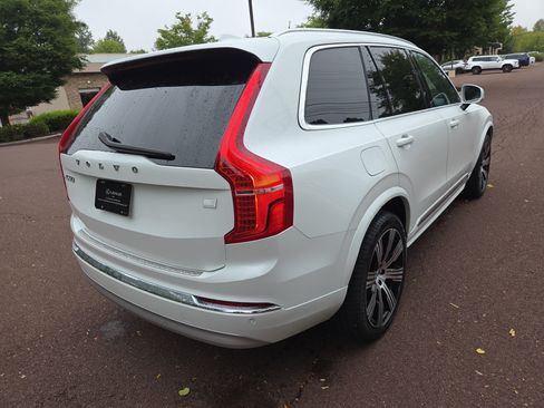 Used 2022 Volvo XC90 T8 Inscription Expression AWD/4WD image 3