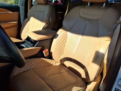 Used 2022 Jeep Grand Cherokee Summit image 30