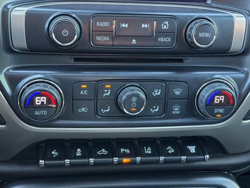 Used 2019 GMC Sierra 3500 Denali AWD/4WD image 22