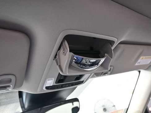 Used 2025 Honda Pilot Touring image 39